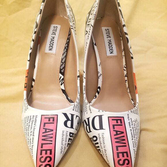 Steve Madden | VALA Newspaper Print Pointed Toe Heels | White Multi | Size 9 | N - Picture 13 of 16